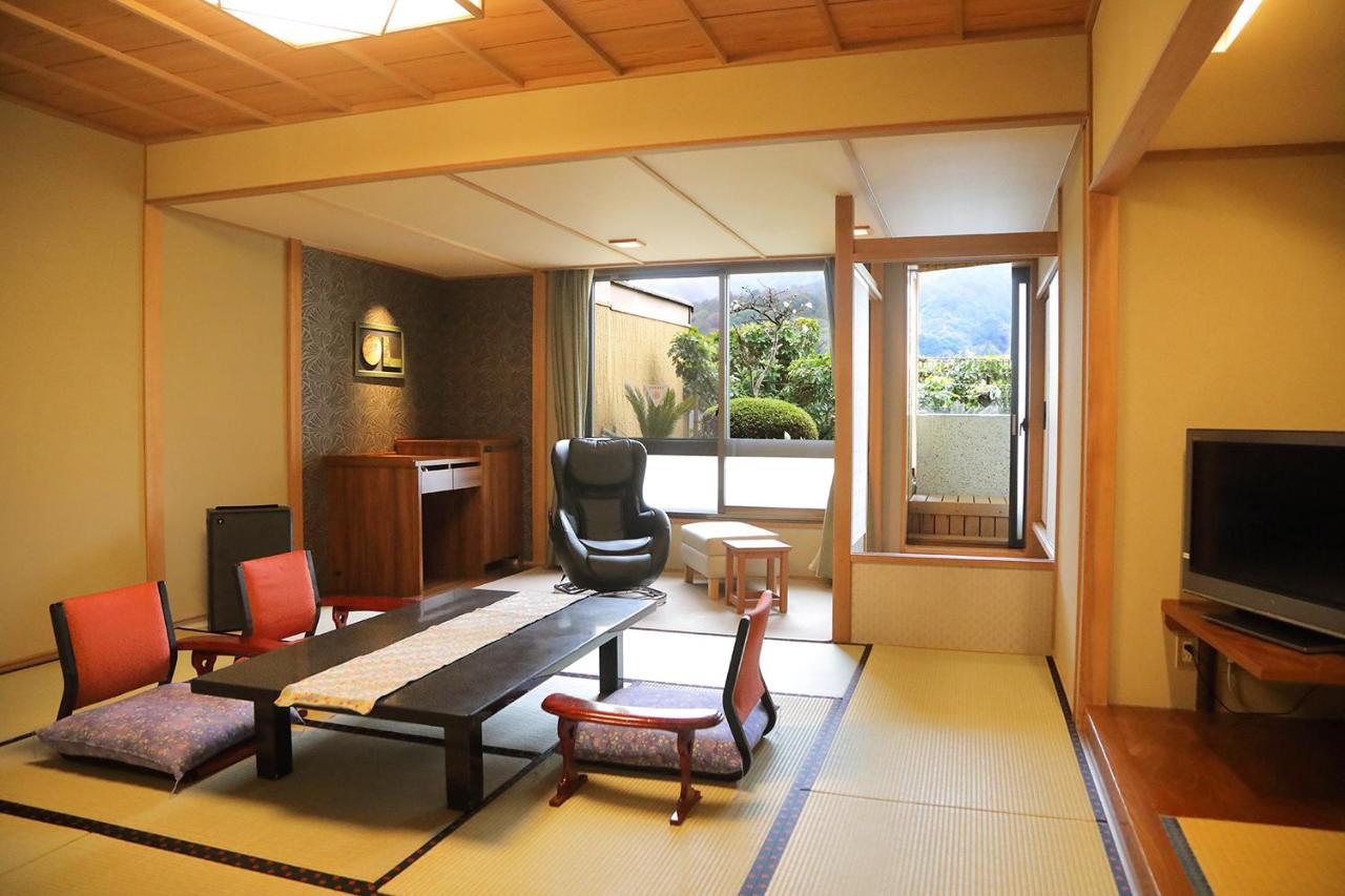 Hotel Yumoto Konpira Onsen Hananoyu Kobaitei Kotohira Esterno foto